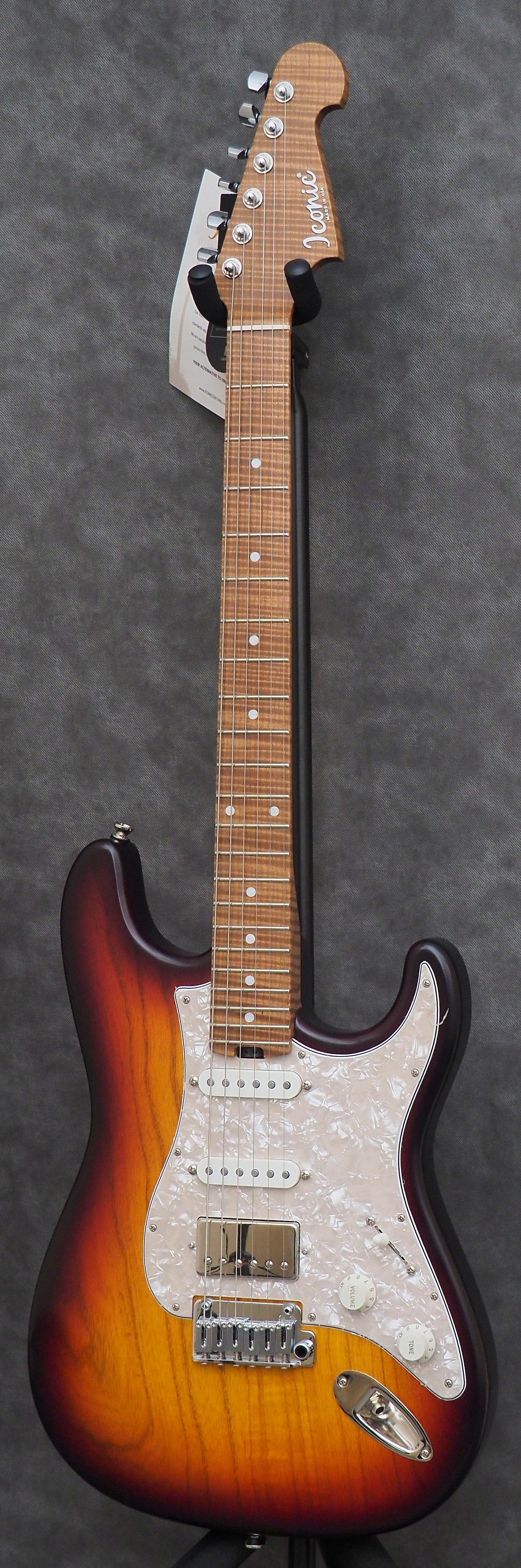 Iconic Solana VM Electric Guitar 2 Tone Sunburst - W/Setup