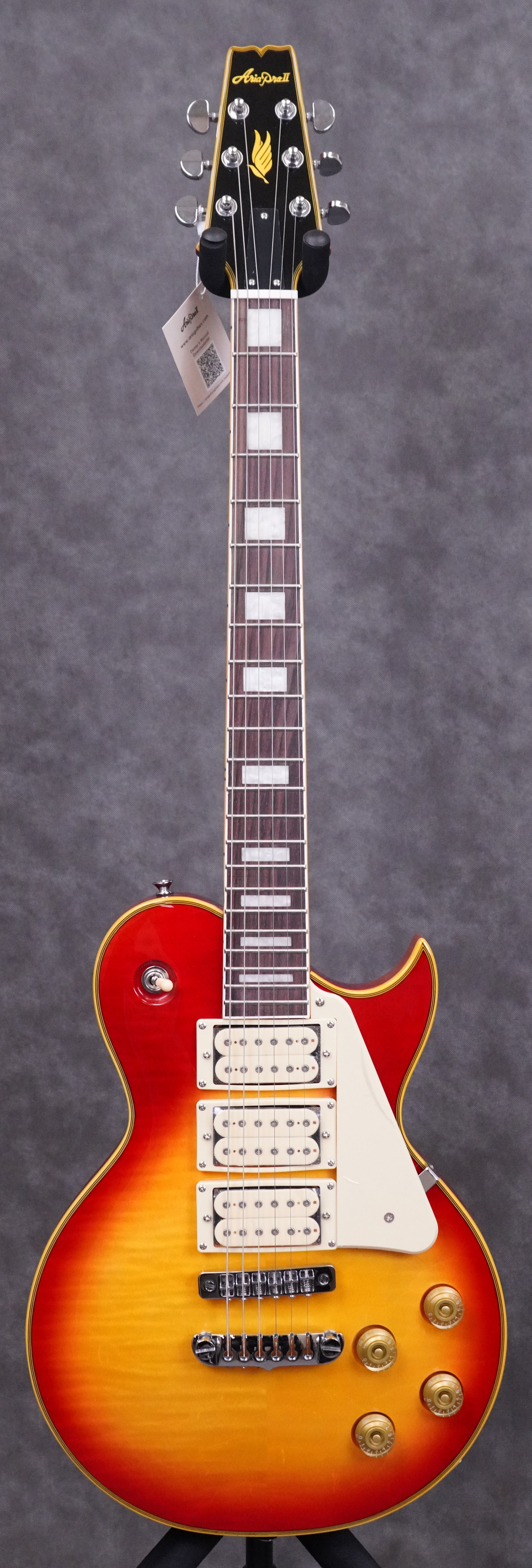 Aria Pro II PE-Custom 3PU CHSB Cherry Sunburst Finish - W/Setup